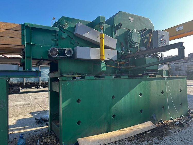 Ferrari Mario L12T3 Wood chipper