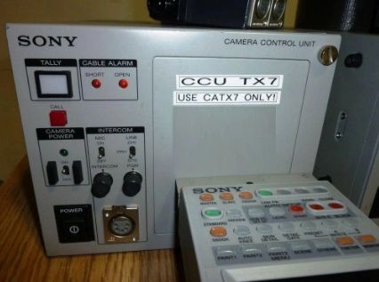 2 Sony CCU-TX7 - CA-TX7, RCP-D50