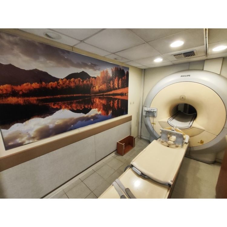 Philips Achieva 1.5T Warm MRI in trailer