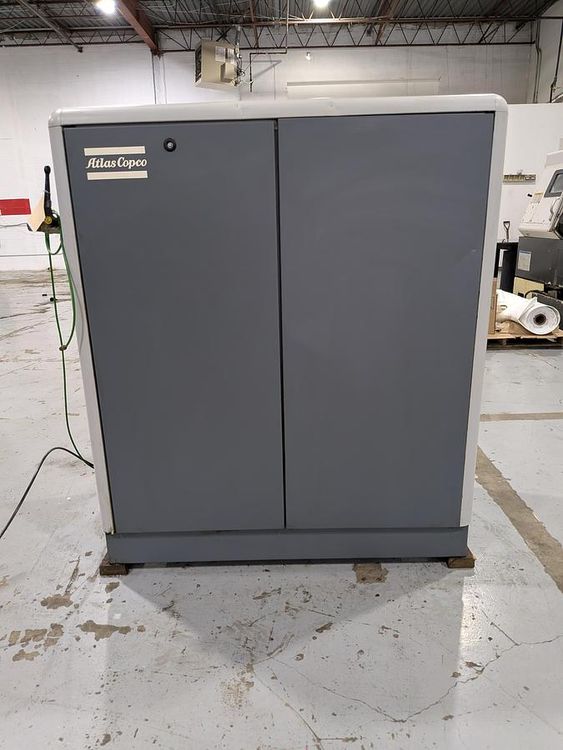 Atlas Copco GA22-FF   Free air delivery 124.5 CFM