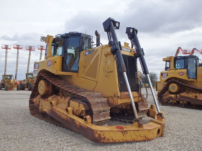 Caterpillar D8T Dozer