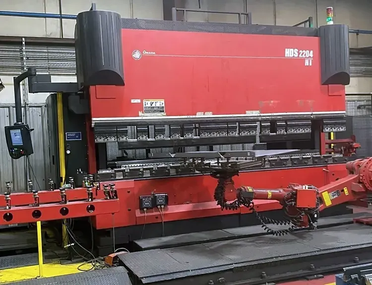 Amada HDS2204NTW 243 Tons