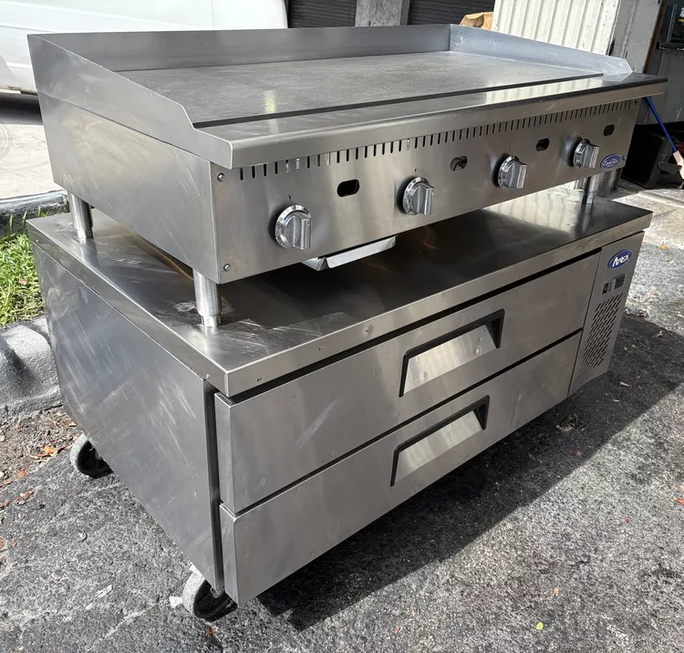 Atosa Cookrite ATMG-48 Countertop Griddle w/ Manual Controls