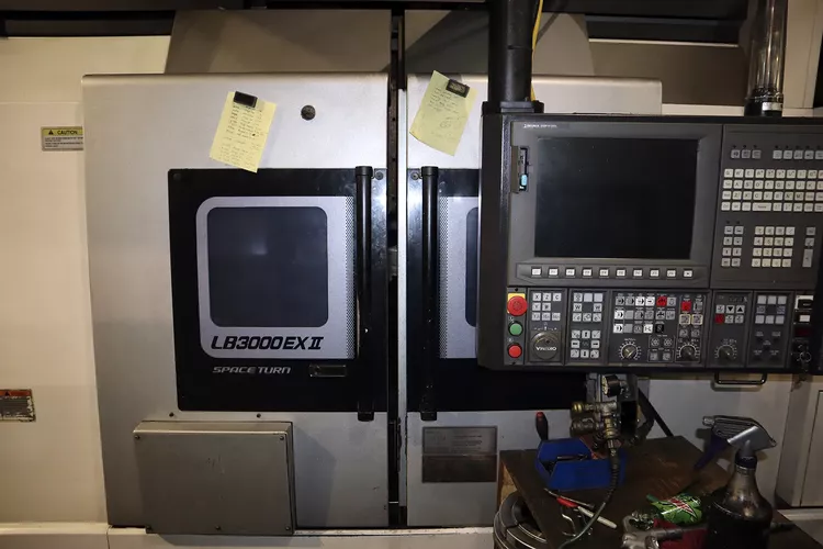 Okuma OSP-P300L Control 4,200 RPM LB3000EX-II/MYW-800 4 Axis