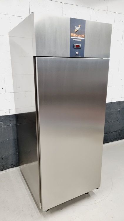 Sinmag 680R, Refrigerator