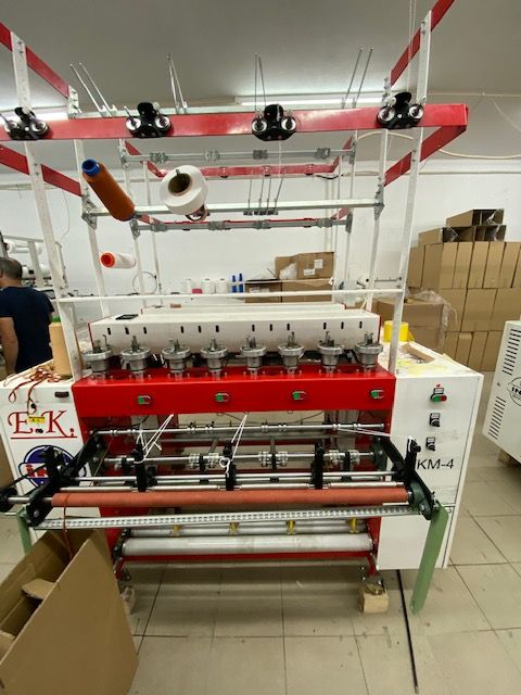 4  EK Insi Makina YKM-4 it can produce for box, and it can also be made in bobin.