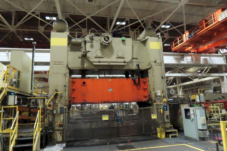 Verson, Wean United UNITED COMPLETE BLANKING LINE / ATLAS Stacker SE4 600  186 - 102  Press 400 Tons