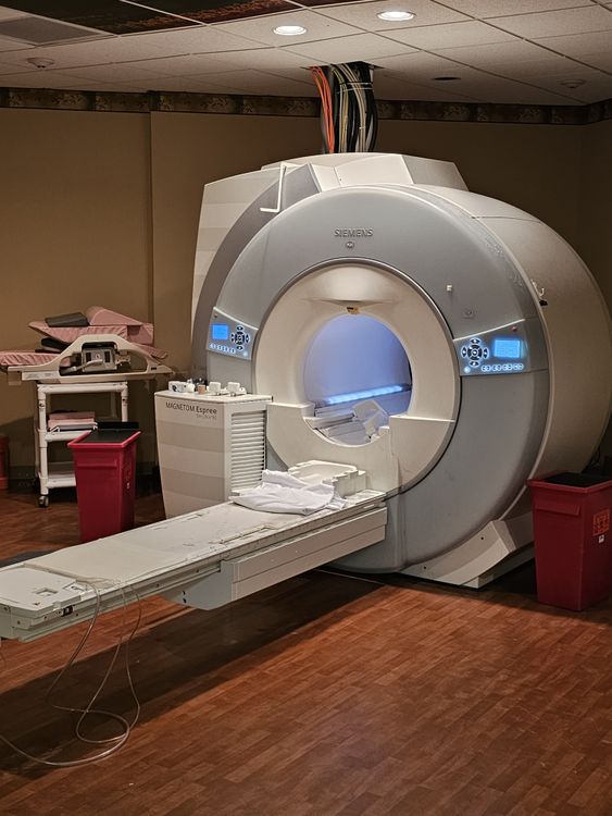 Siemens Espree 1.5T MRI