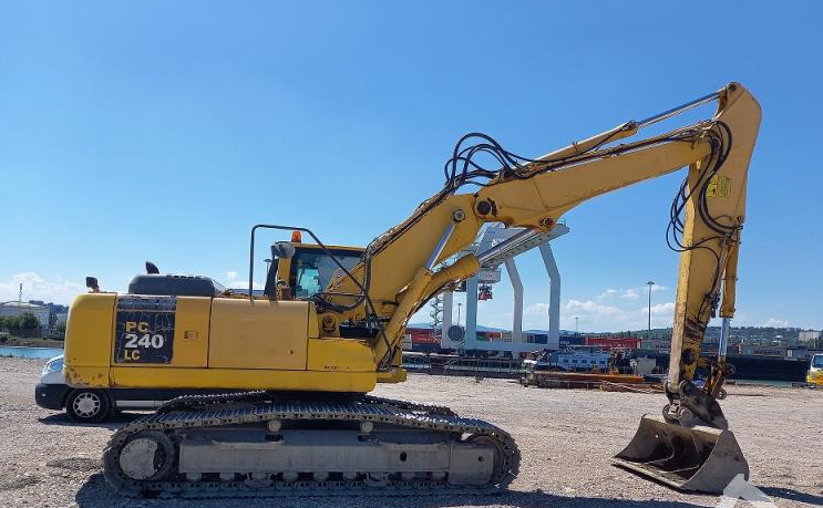 Komatsu Pc 240 Nlc 8k Tracked Excavator 5492