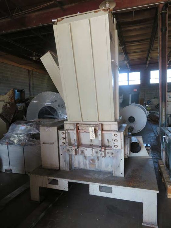 Cumberland 1828B granulator