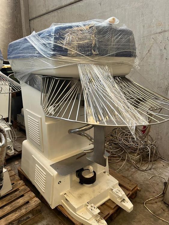 Esmach Mixer