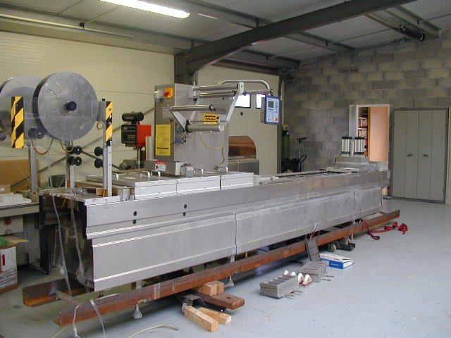 Multivac R230 L355  Thermoforming Machine