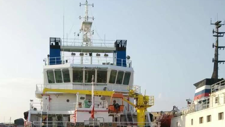 (OSV) combined with Salvage Ship Fully loaded displacement: 4,414 tons
