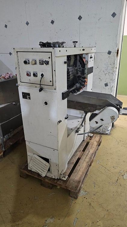 Latini BLP-4 ball lollipop forming and stick inserting machine