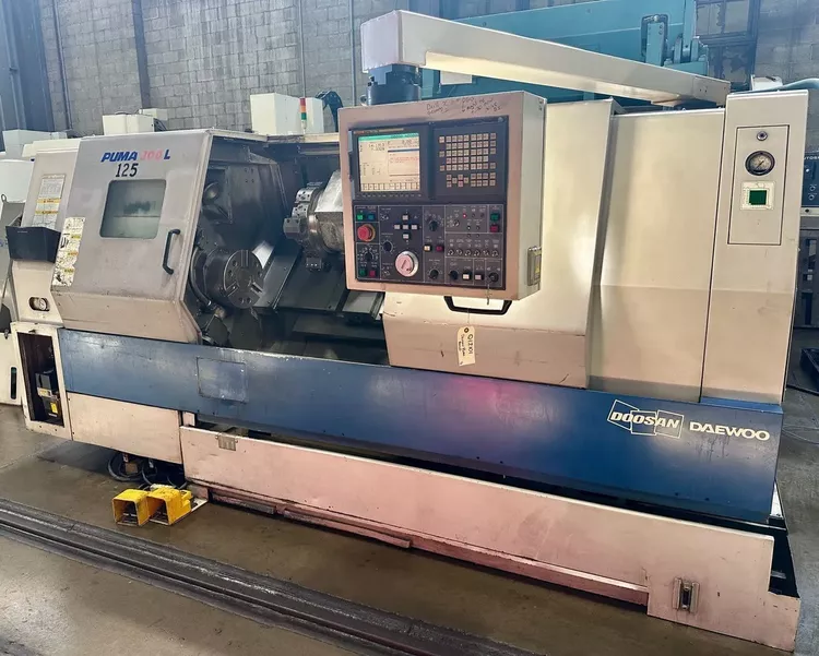 Doosan Fanuc 21i-TB CNC control 2800 rpm PUMA 300LC 2 Axis