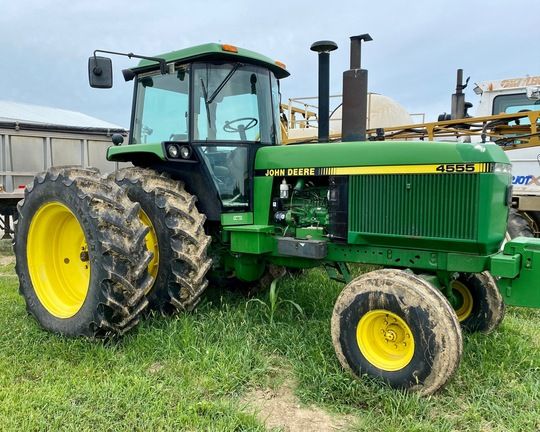 John Deere 4555 Tractor