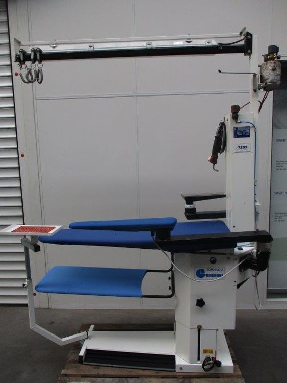 Ghidini  Tornado ironing board