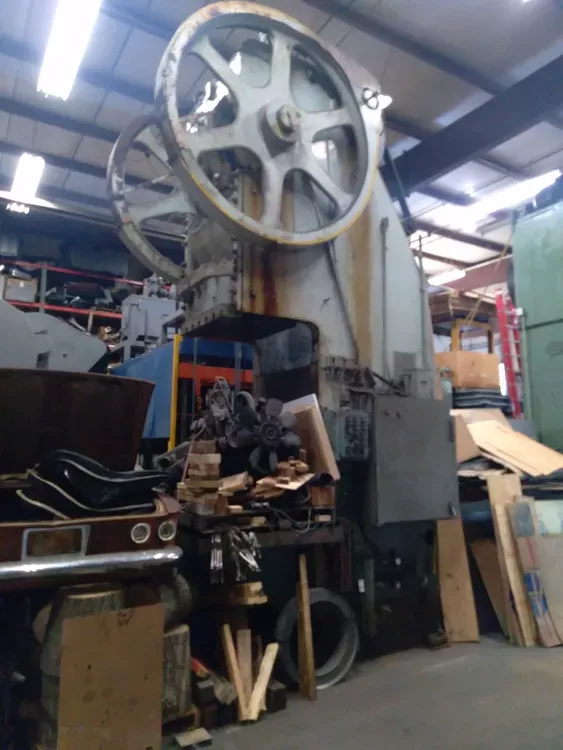 Cleveland 14H-200 200 Ton