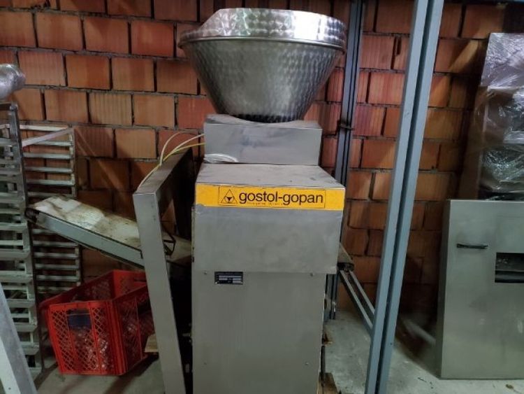 Gostol Vacuum dough divider