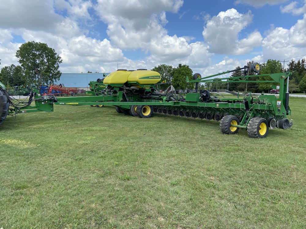 John Deere DB60 Planters