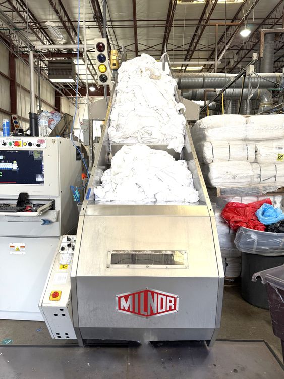 Milnor Conwa 304H, Conveyor