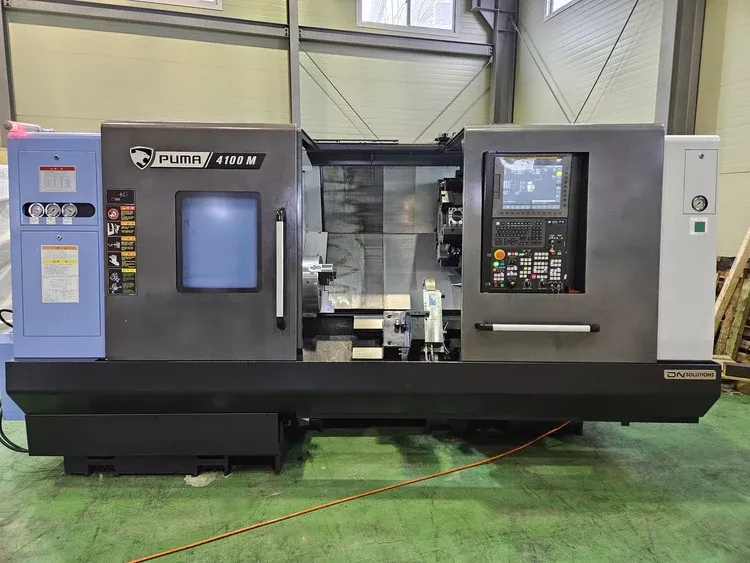 Doosan Fanuc Series I CNC control 2000 RPM Puma 4100MB 3 Axis