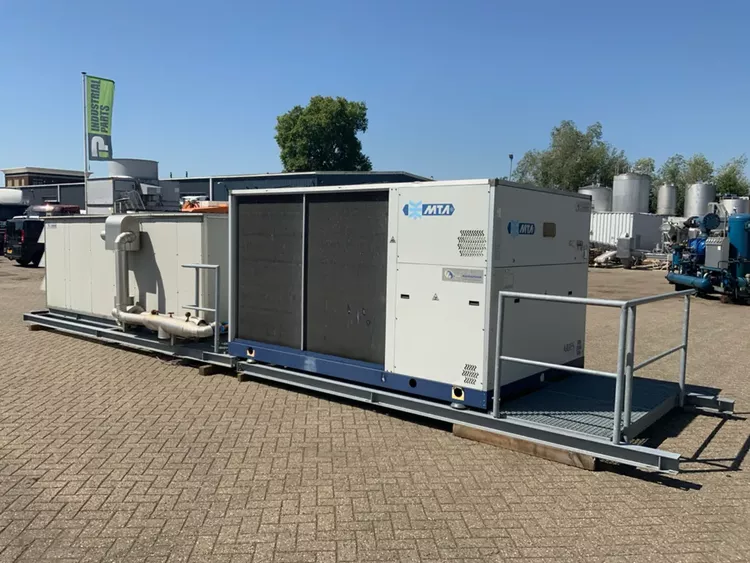 Online auction of industrial machinery, process equipment and refrigeration technology