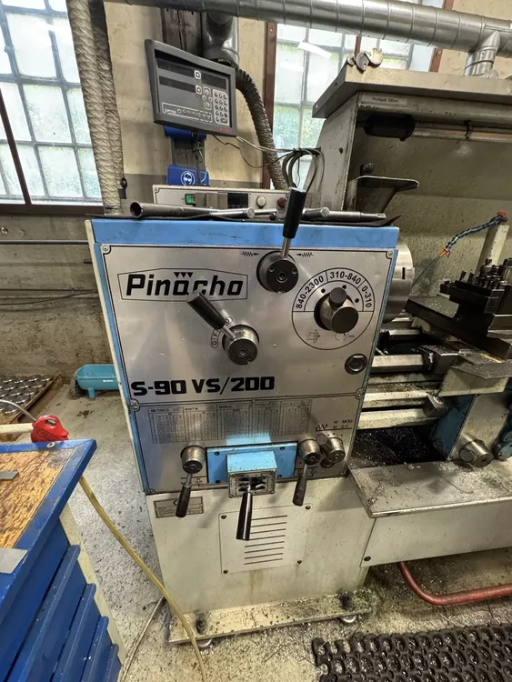 Pinacho Engine Lathe 2200 rpm S90 VS/200