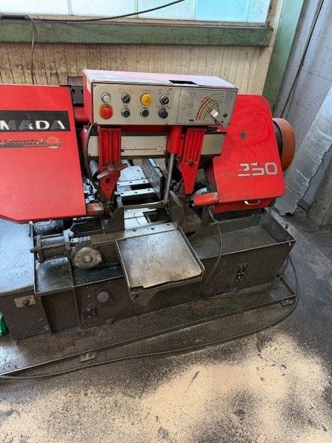 Amada HA 250 Band Saw SemiAutomatic