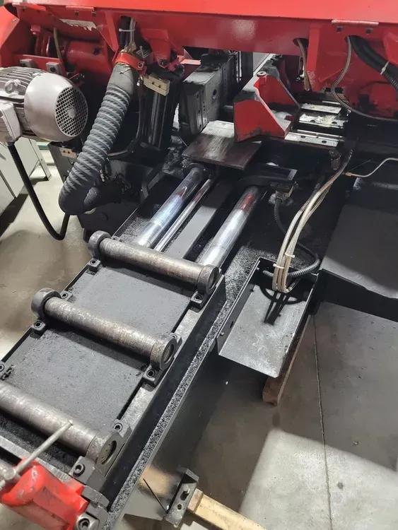 Amada HA-250W Bandsaw Automatic