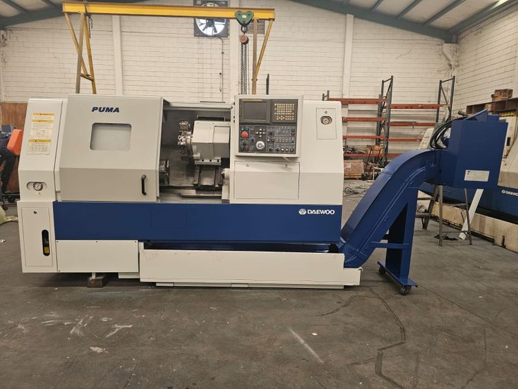 Daewoo, Doosan Control Fanuc Series 21i-T CNC 4500 rpm PUMA 230B 2 Axis