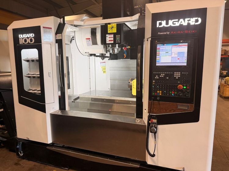 Dugard 1100 (AKIRA SEIKI CVM-1160)  3 Axis