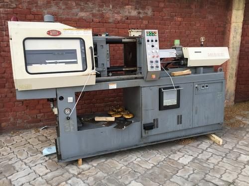 Nissei Injection Molding 40 T