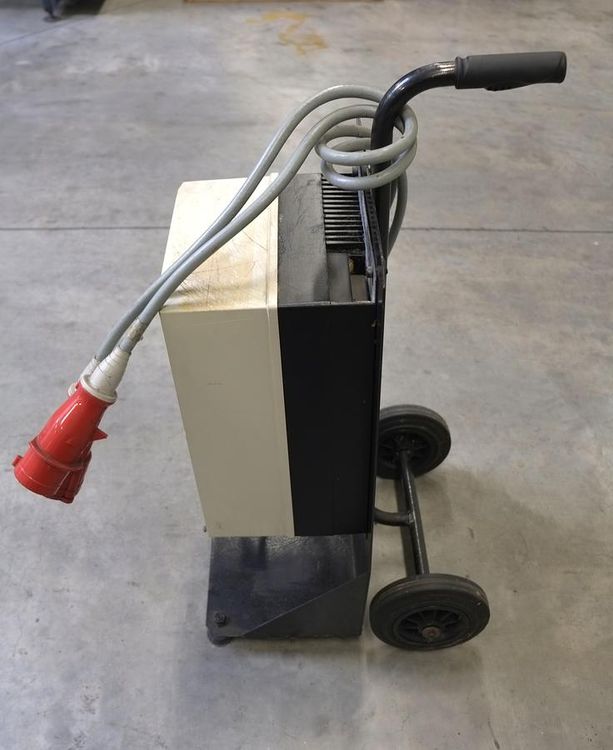 2 Picanol Frequency invertor on wheels for Picanol GAMMA (version with clutch).