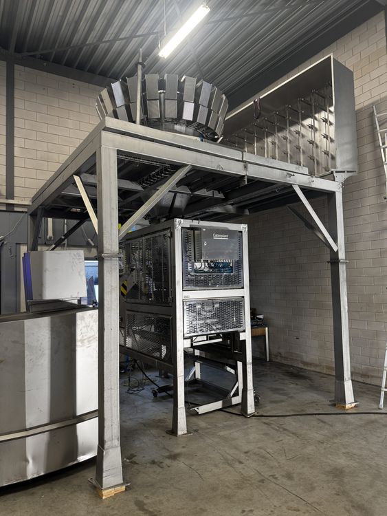 Cabinplant MHW 40-24 Multihead Weigher and Cabinplant Depositor/Distributor