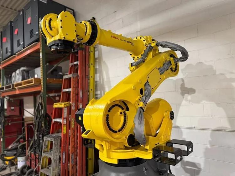 Fanuc R-2000iC/165F 6 Axis 165 kg