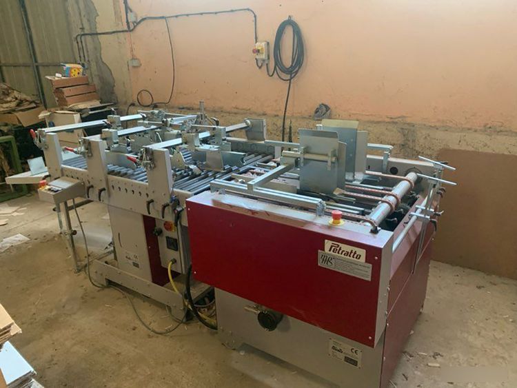 Petratto Folding and gluing machine