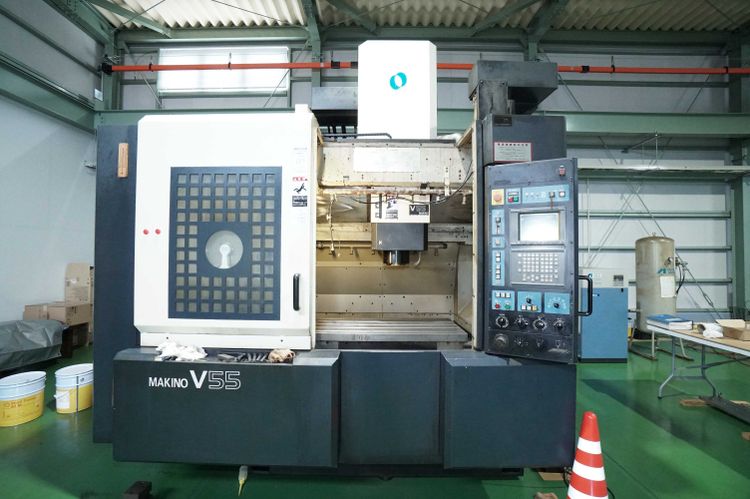 Makino V-55 C2 3 Axis