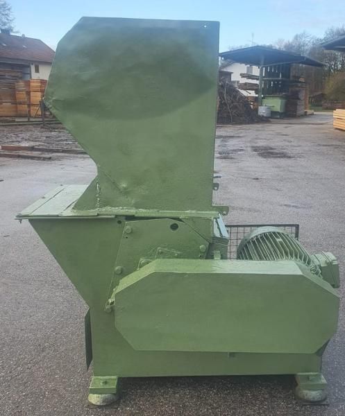 Weima P 800 Bark Chipper