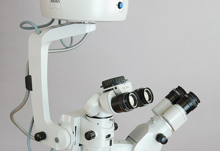 Carl Zeiss OPMI Visu 200 S8 Surgical Microscope
