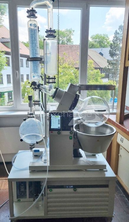 Buchi R-220 Pro Rotary Evaporator