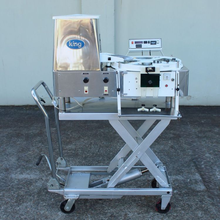 King TB4 GMP Tablet Counter