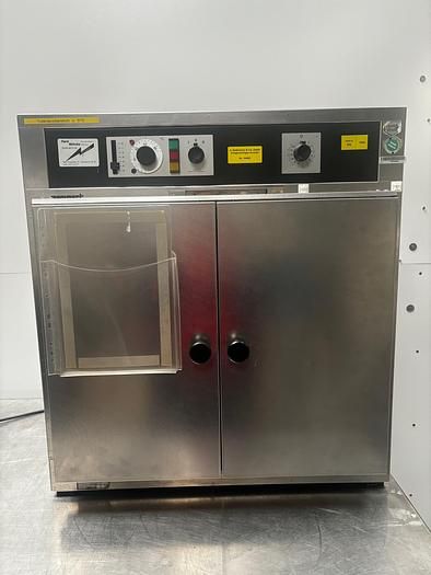 Memmert B 40 Oven