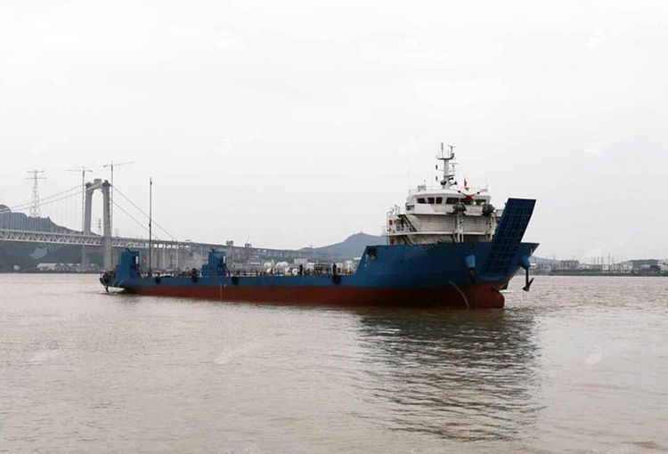 DECK CARGO SHIP 5200DWT