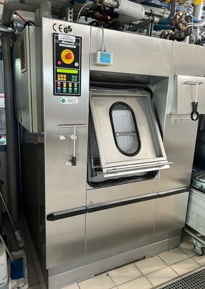 Michaelis KWS 60 Barrier Washer Extractor