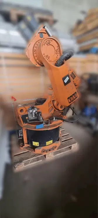 Kuka KR30/2 Robot Packing Machine