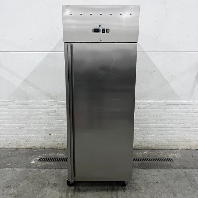 Pelican GN650BT, Freezer