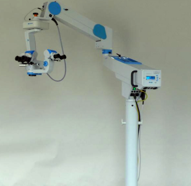 Moller Wedel Hi-R 900 Surgical Microscope