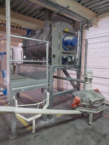 WARN Sifting and Weighing Stand Mixer