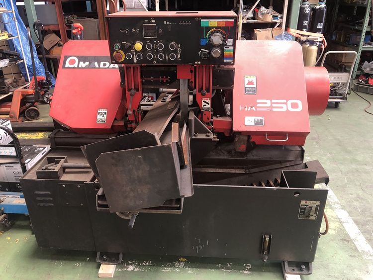 Amada HA250 sawing machine Semi Automatic